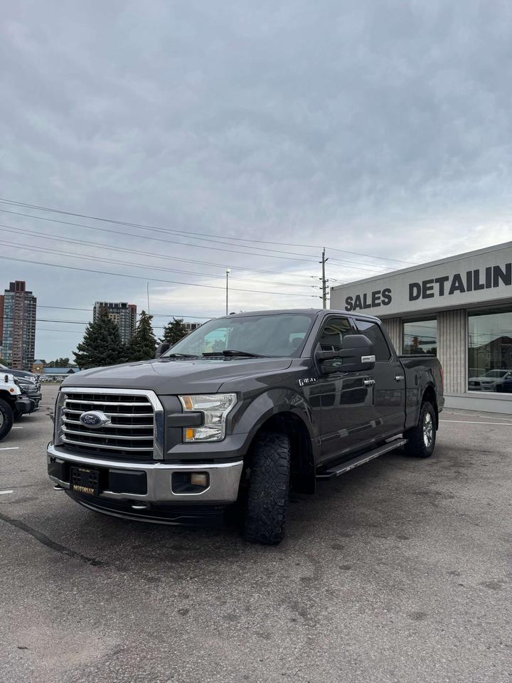 2017 Ford F-150 4WD SuperCrew 157 XLT 6.5' Box Photo3