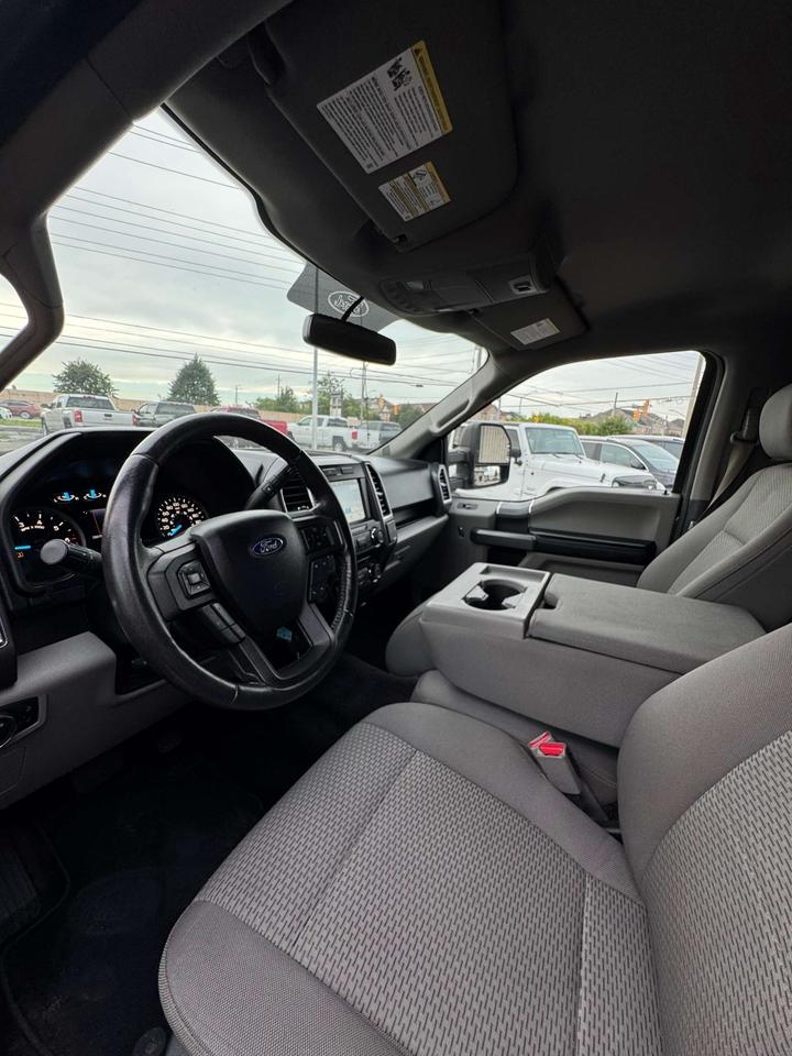 2017 Ford F-150 4WD SuperCrew 157 XLT 6.5' Box Photo