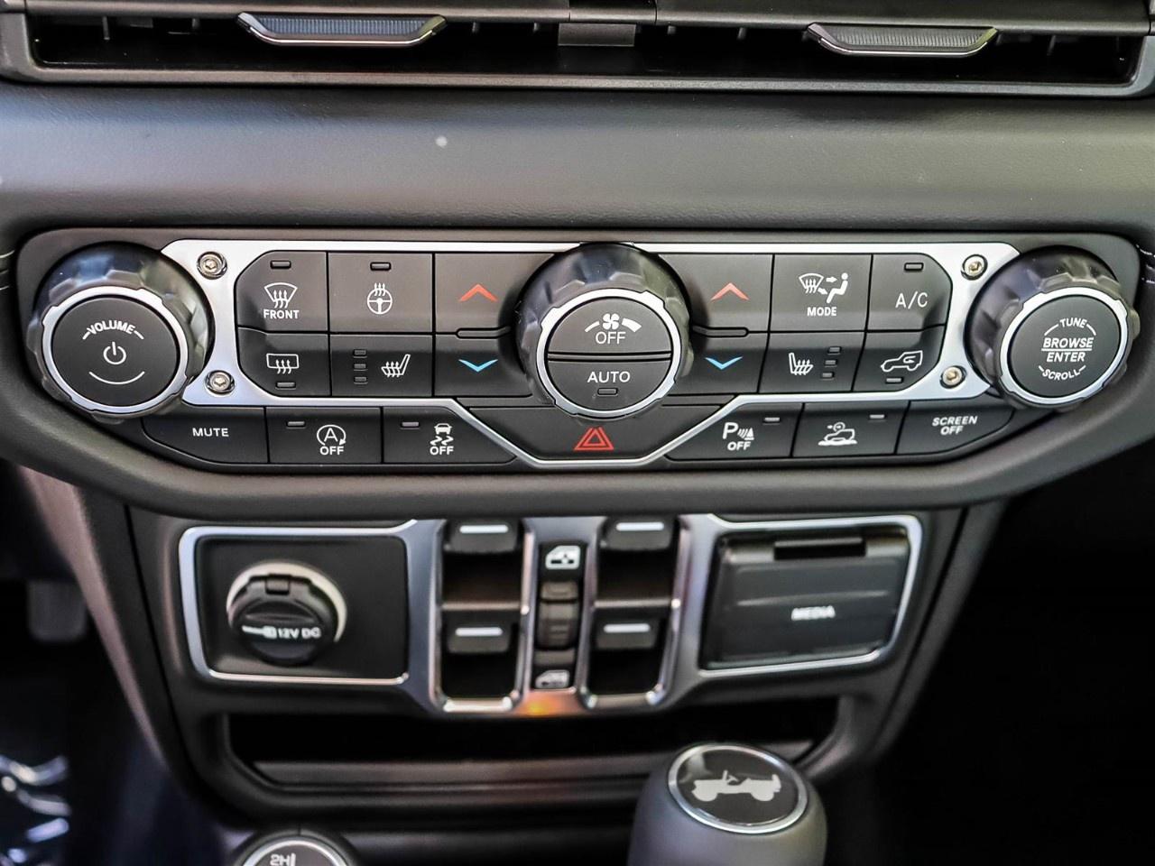 2027 Jeep Wrangler Sahara 4 Door 4x4 Photo