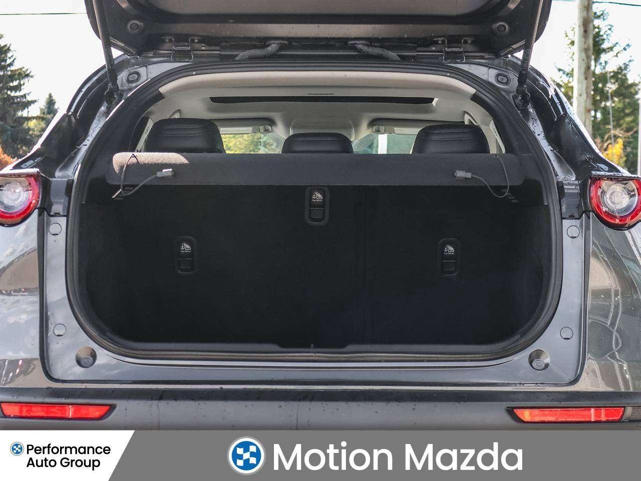 2024 Mazda CX-30 GS   Luxury pkg   Carplay Photo