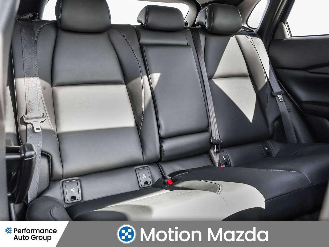 2024 Mazda CX-30 GS   Luxury pkg   Carplay Photo