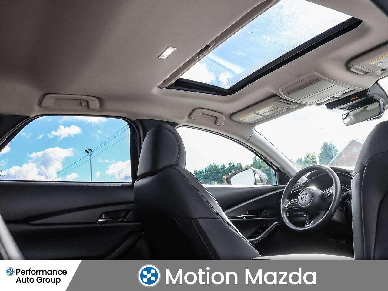 2024 Mazda CX-30 GS   Luxury pkg   Carplay Photo