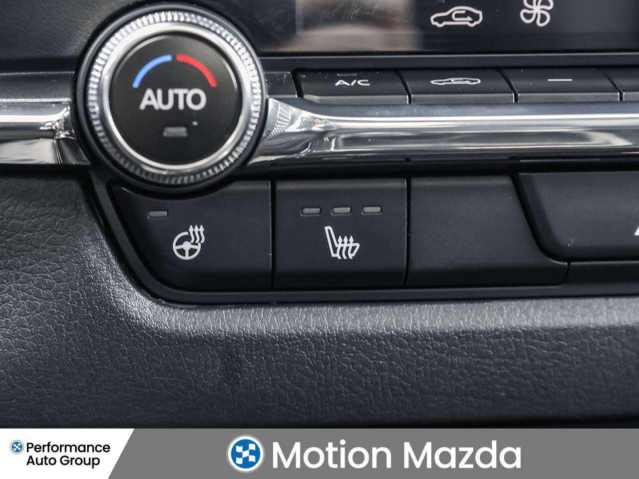 2024 Mazda CX-30 GS   Luxury pkg   Carplay Photo