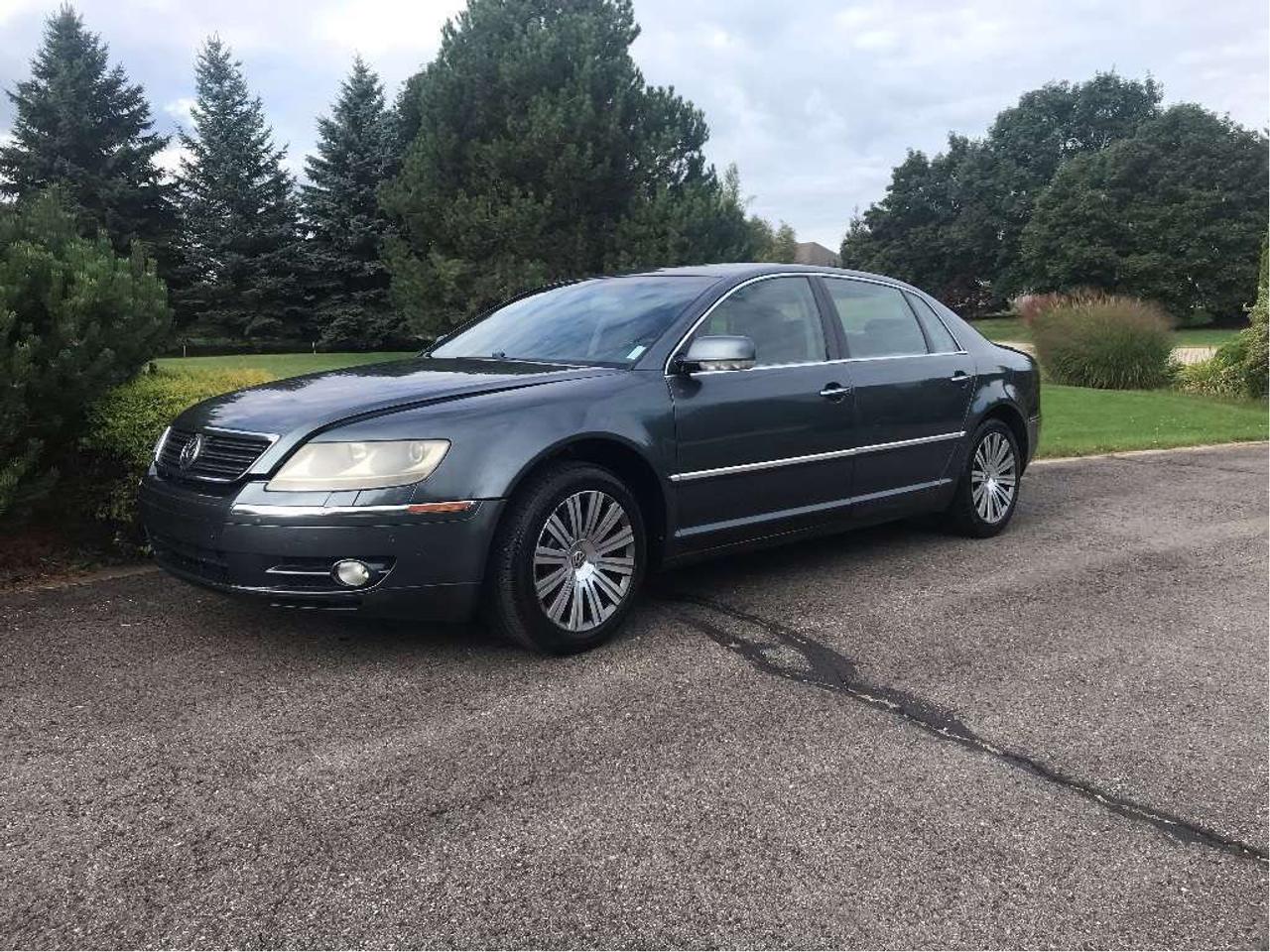 2006 Volkswagen PHAETON A/W/D/ NAVIGATION/ LEATHER/ SUNROOF/ SPOTLESS / Photo0