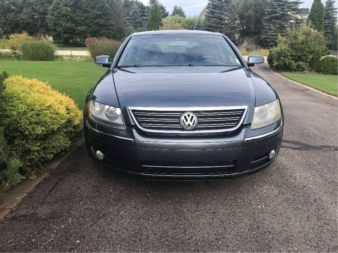 2006 Volkswagen PHAETON A/W/D/ NAVIGATION/ LEATHER/ SUNROOF/ SPOTLESS / Photo1
