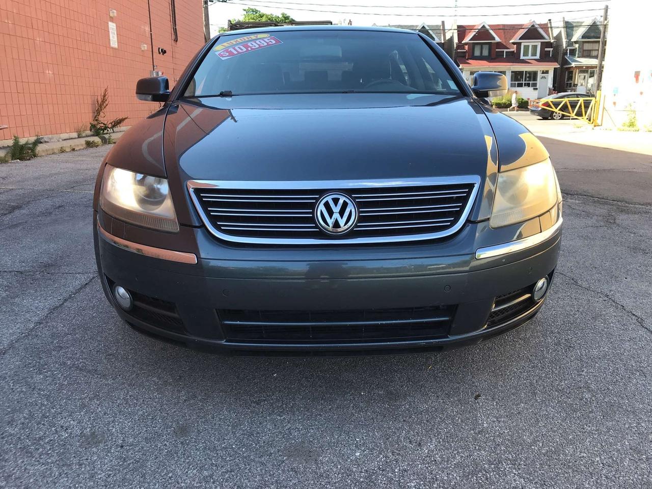 2006 Volkswagen PHAETON A/W/D/ NAVIGATION/ LEATHER/ SUNROOF/ SPOTLESS / Photo