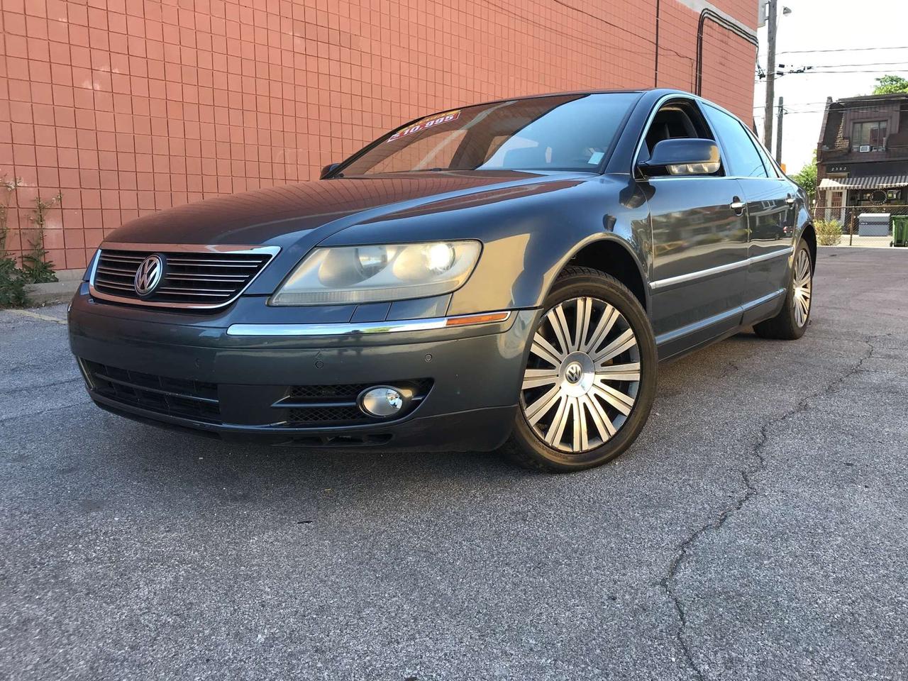 2006 Volkswagen PHAETON A/W/D/ NAVIGATION/ LEATHER/ SUNROOF/ SPOTLESS / Photo