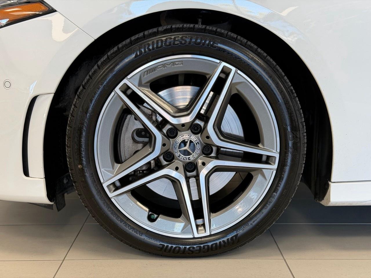 2022 Mercedes-Benz A-Class A 250 4MATIC Hatch Photo