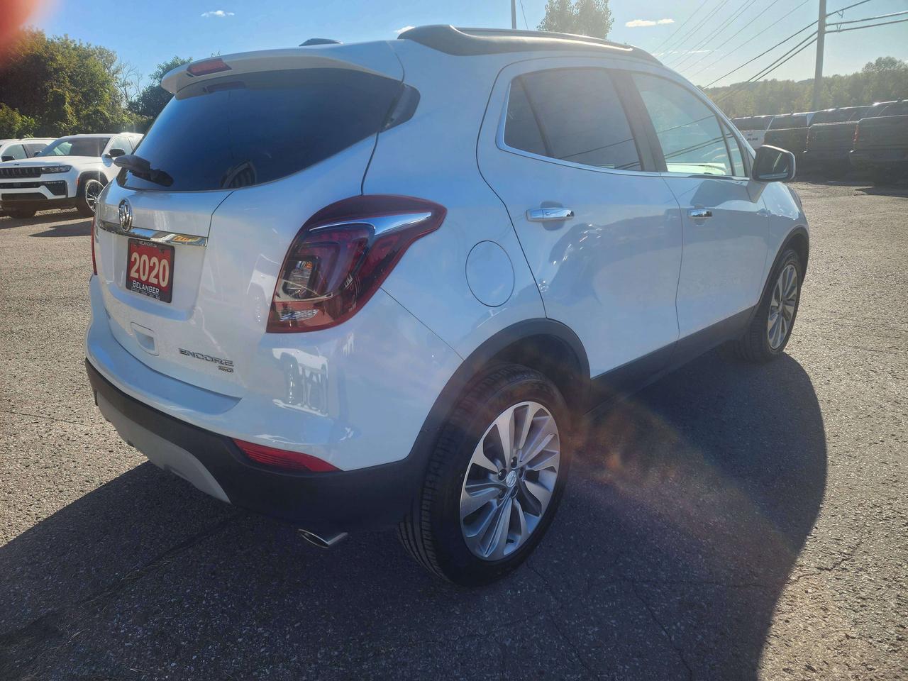 2020 Buick Encore Preferred Photo3