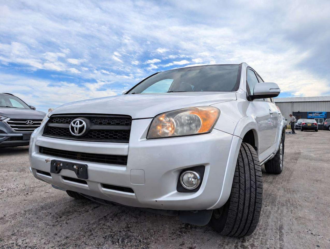 2009 Toyota RAV4 Sport Photo0