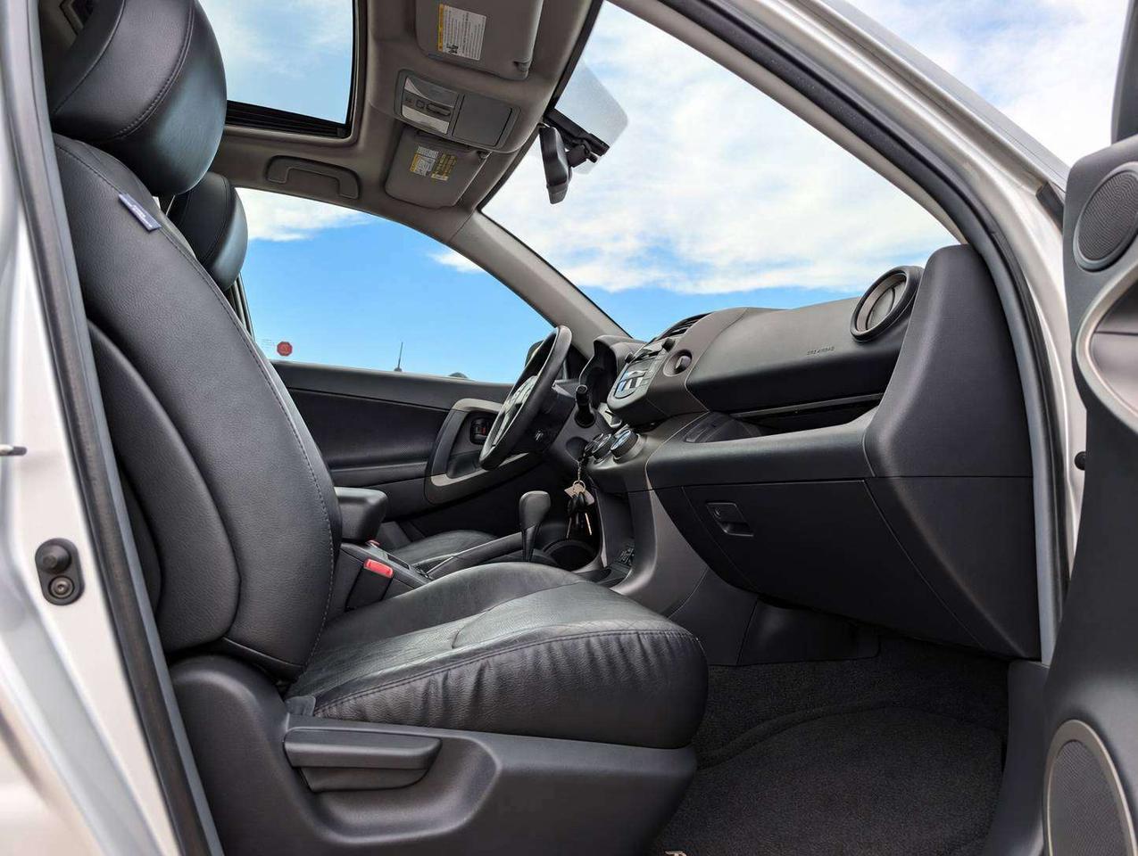 2009 Toyota RAV4 Sport Photo