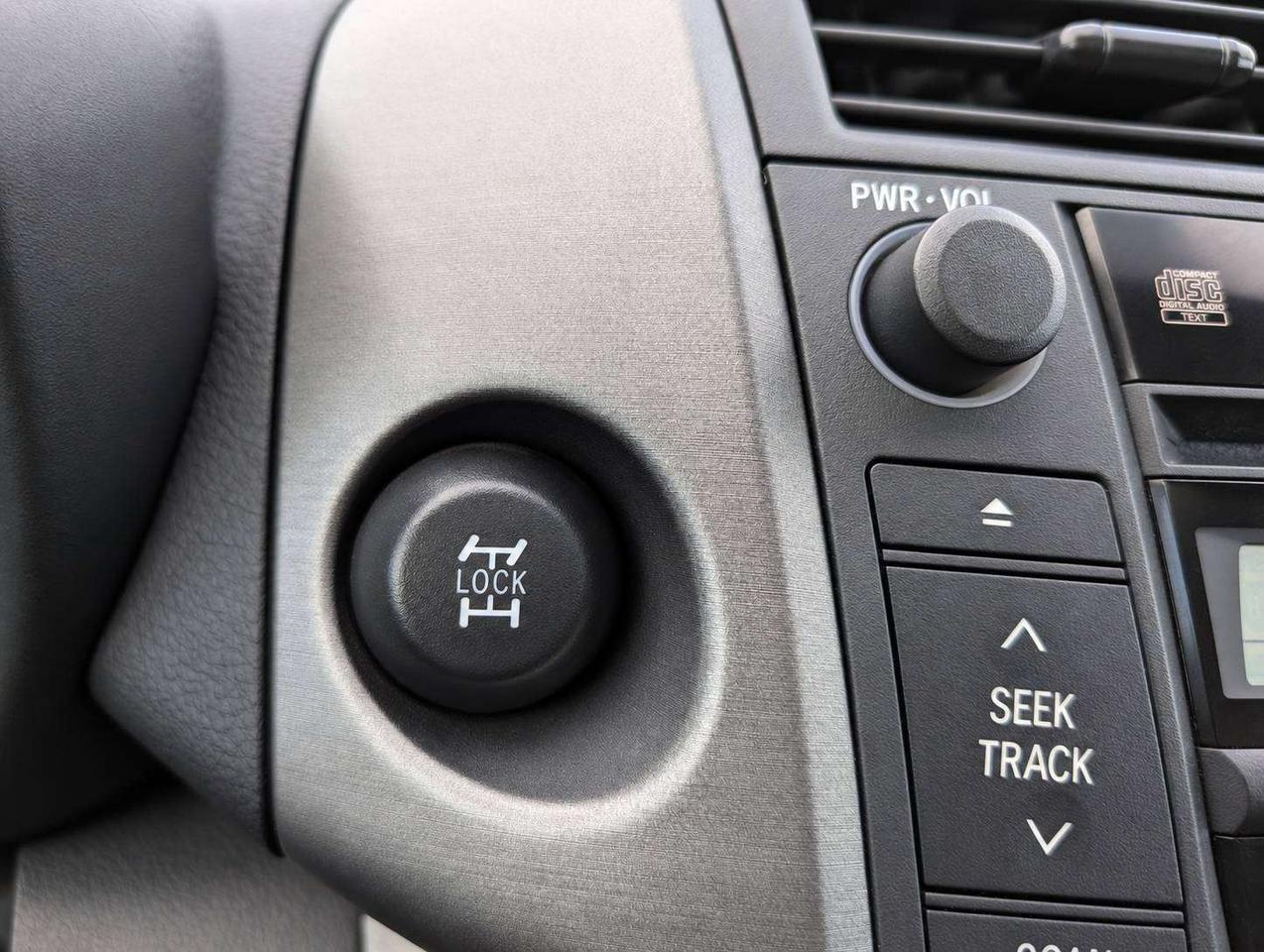 2009 Toyota RAV4 Sport Photo