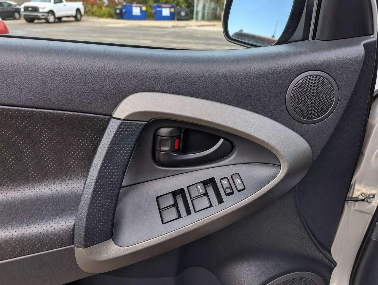2009 Toyota RAV4 Sport Photo