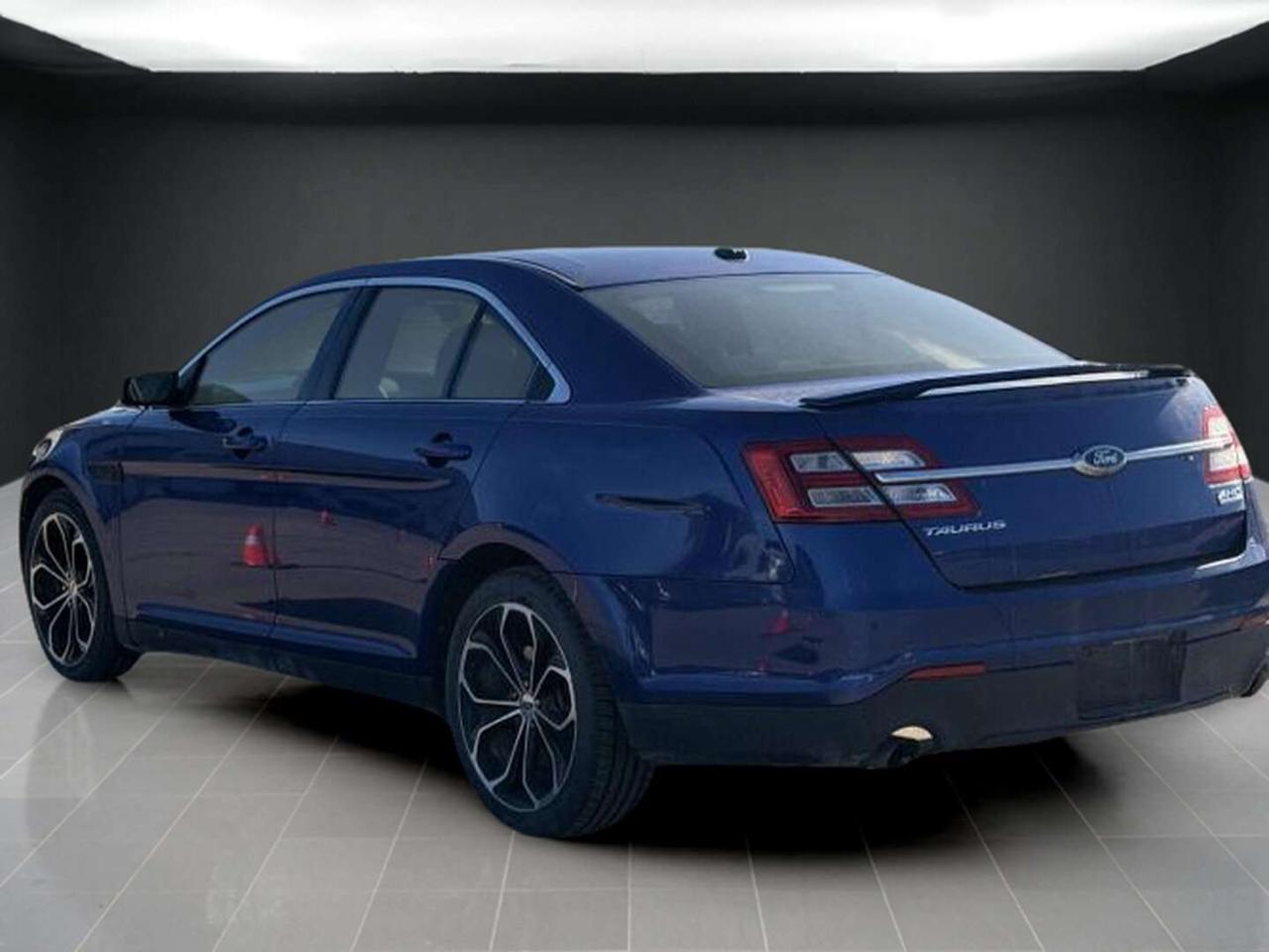 2015 Ford Taurus SHO AWD   NO ACCIDENTS   3.5L TWIN TURBO   365HP   COOLED SEATS   2 SETS OF TIRES   MEMORY SEATS Photo