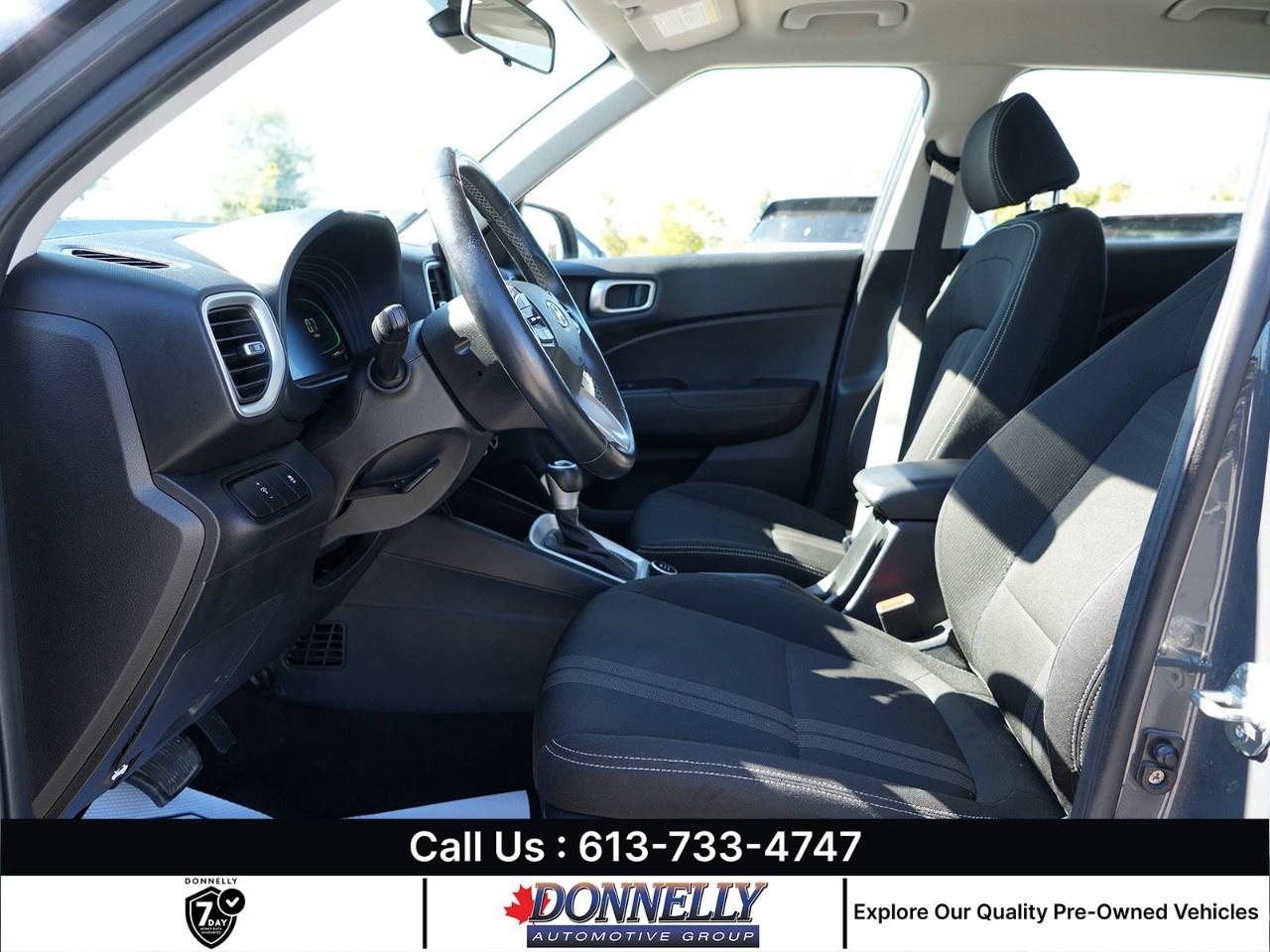 2024 Hyundai Venue Preferred IVT Photo