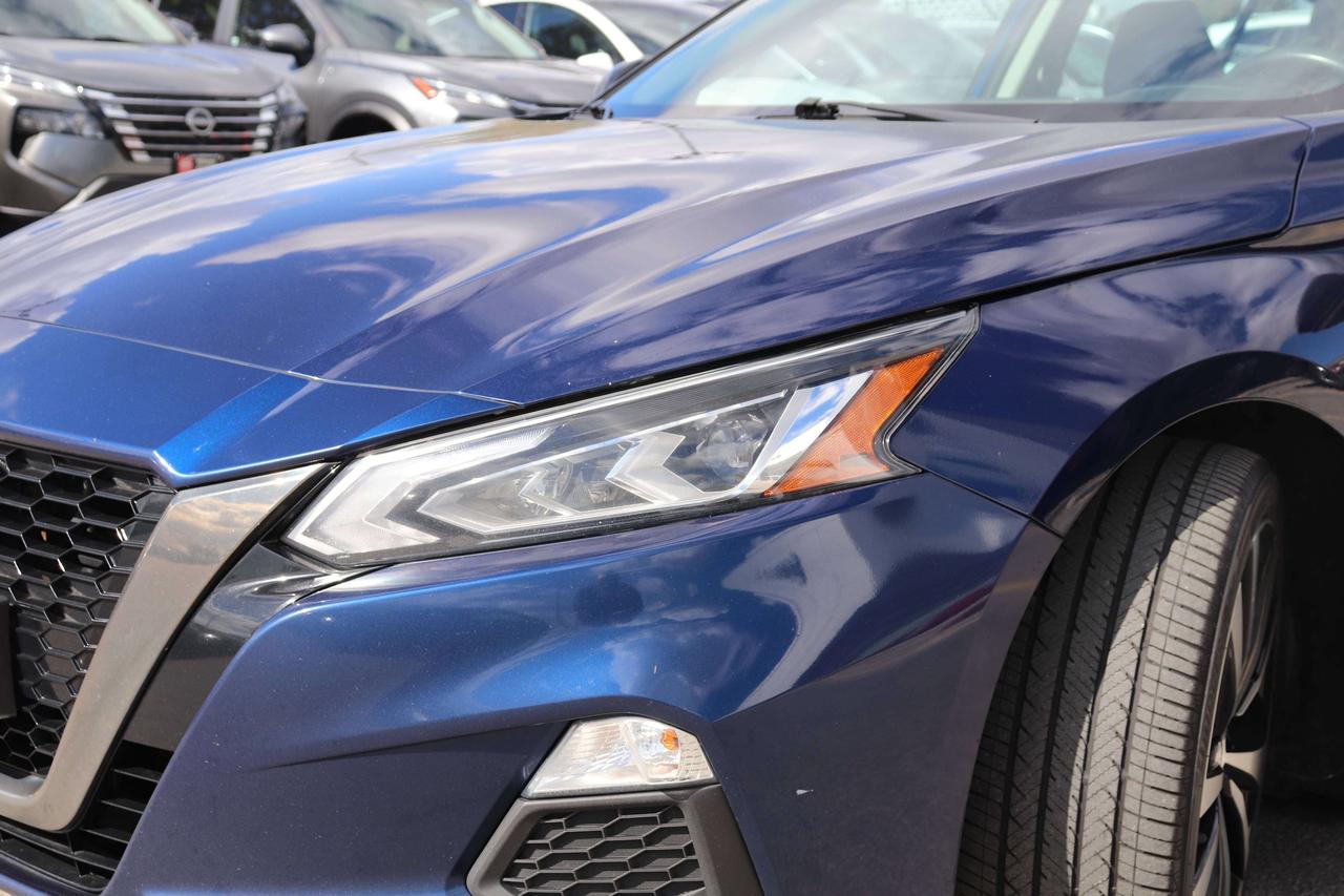 2021 Nissan Altima SR AWD  OFF LEASE  REMOTE START  REAR CAM SUNROOF Photo
