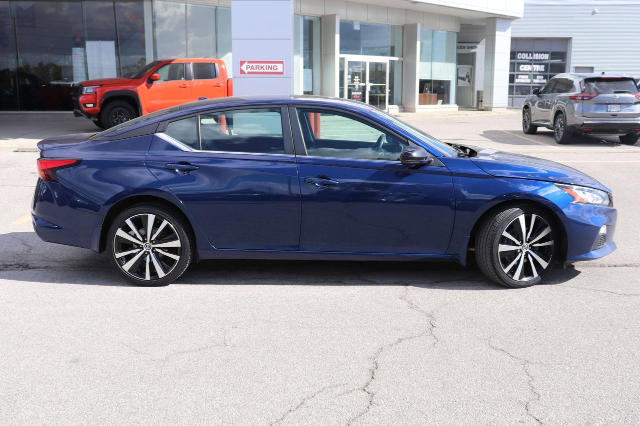 2021 Nissan Altima SR AWD  OFF LEASE  REMOTE START  REAR CAM SUNROOF Photo