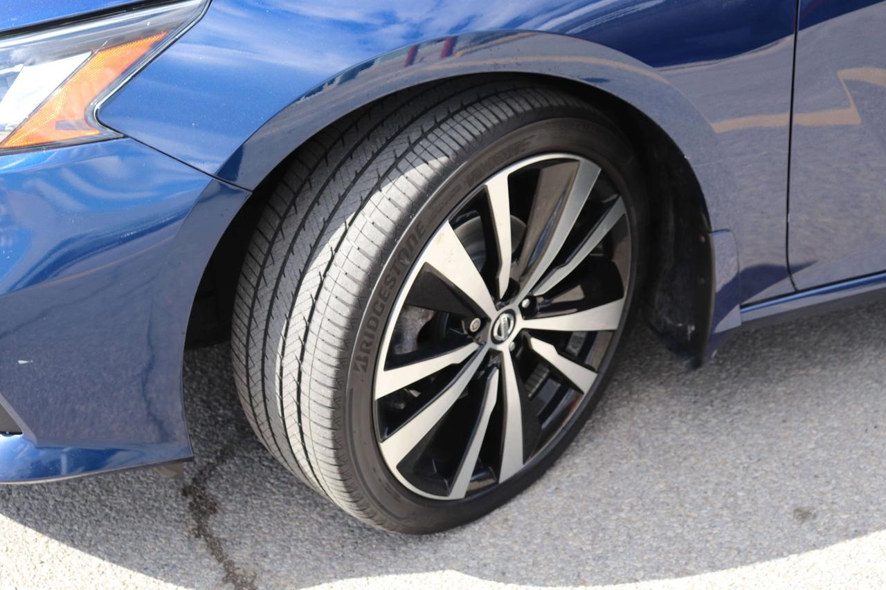 2021 Nissan Altima SR AWD  OFF LEASE  REMOTE START  REAR CAM SUNROOF Photo