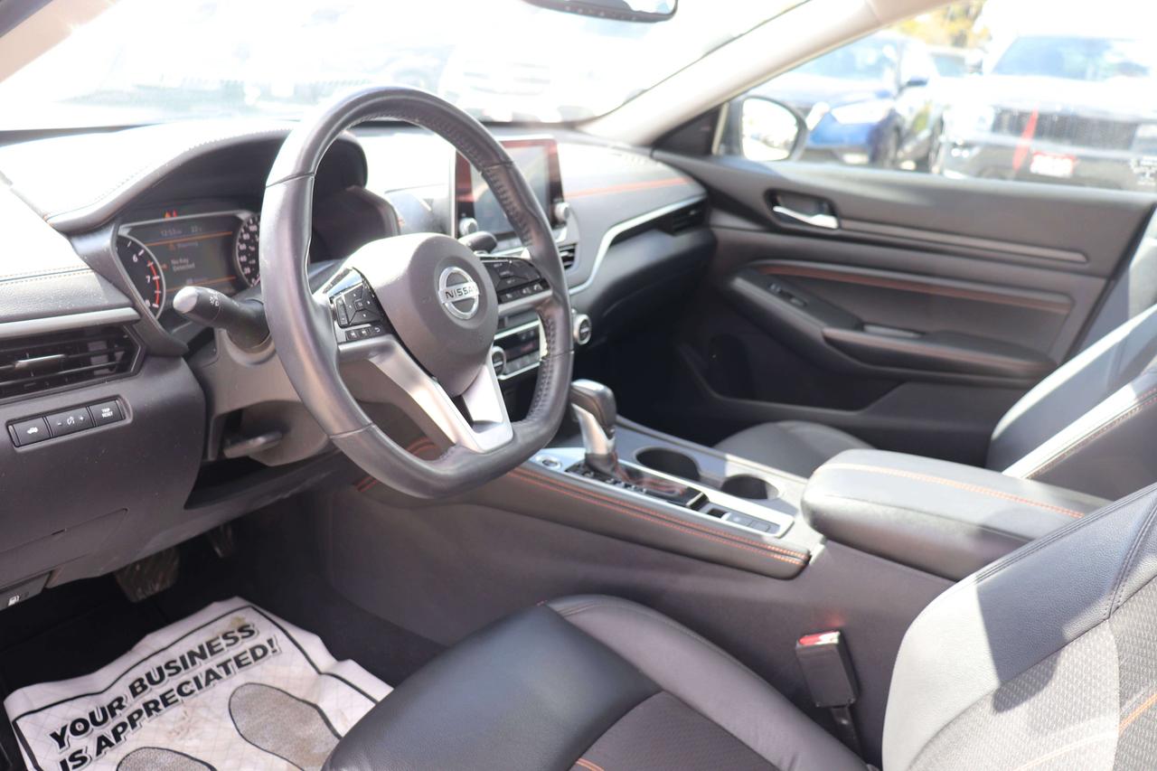 2021 Nissan Altima SR AWD  OFF LEASE  REMOTE START  REAR CAM SUNROOF Photo