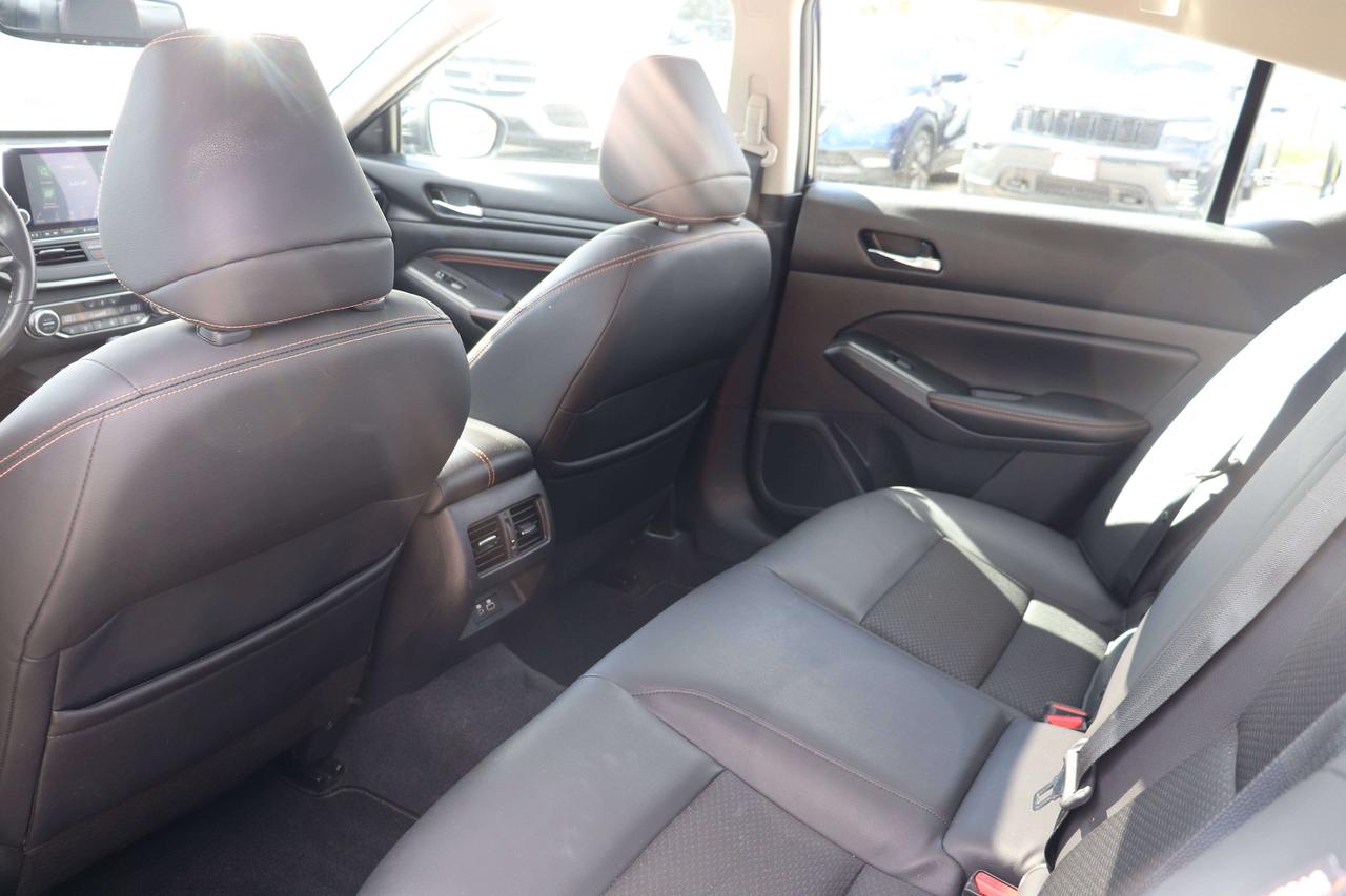 2021 Nissan Altima SR AWD  OFF LEASE  REMOTE START  REAR CAM SUNROOF Photo