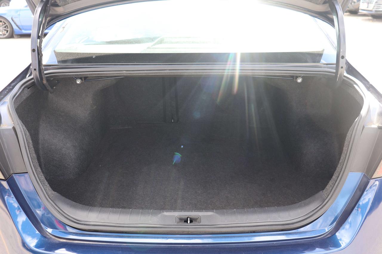 2021 Nissan Altima SR AWD  OFF LEASE  REMOTE START  REAR CAM SUNROOF Photo