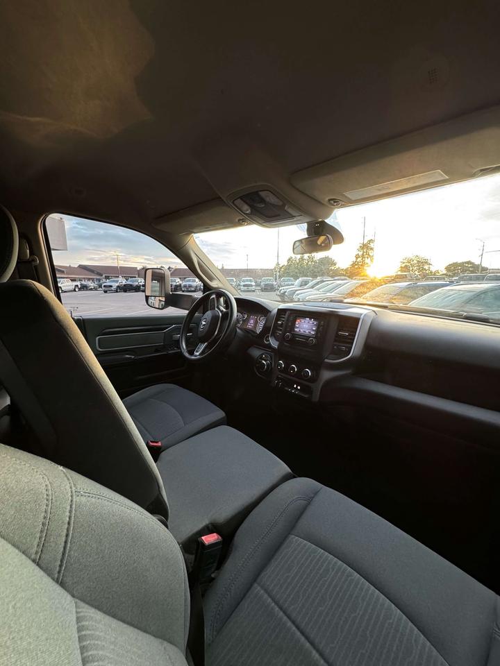 2020 RAM 2500 Big Horn 4x4 Crew Cab 8' Box Photo