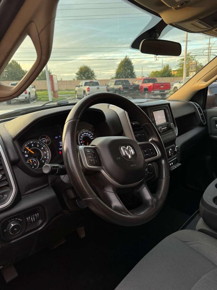 2020 RAM 2500 Big Horn 4x4 Crew Cab 8' Box Photo