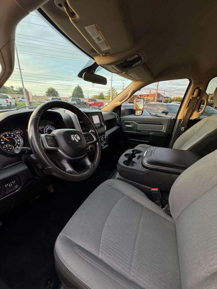 2020 RAM 2500 Big Horn 4x4 Crew Cab 8' Box Photo