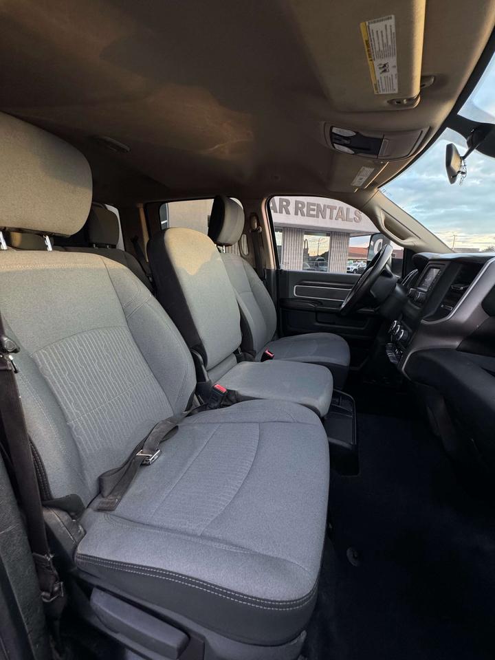2020 RAM 2500 Big Horn 4x4 Crew Cab 8' Box Photo