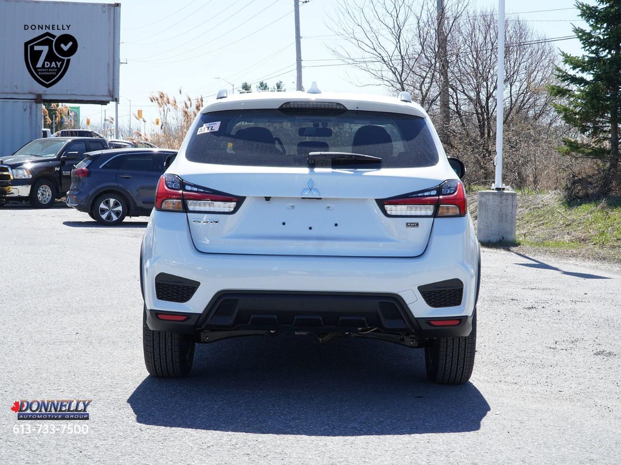 2027 Mitsubishi RVR SEL AWC Photo3