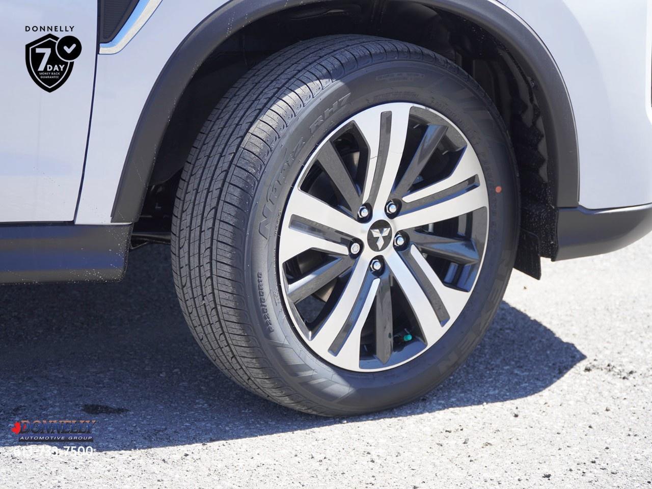 2027 Mitsubishi RVR SEL AWC Photo