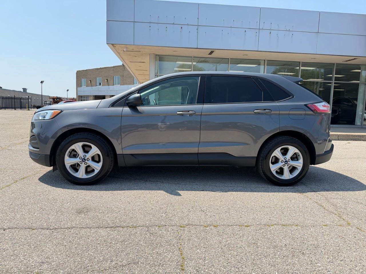 2022 Ford Edge SE AWD Photo5