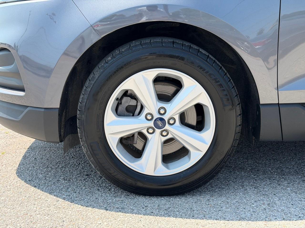 2022 Ford Edge SE AWD Photo