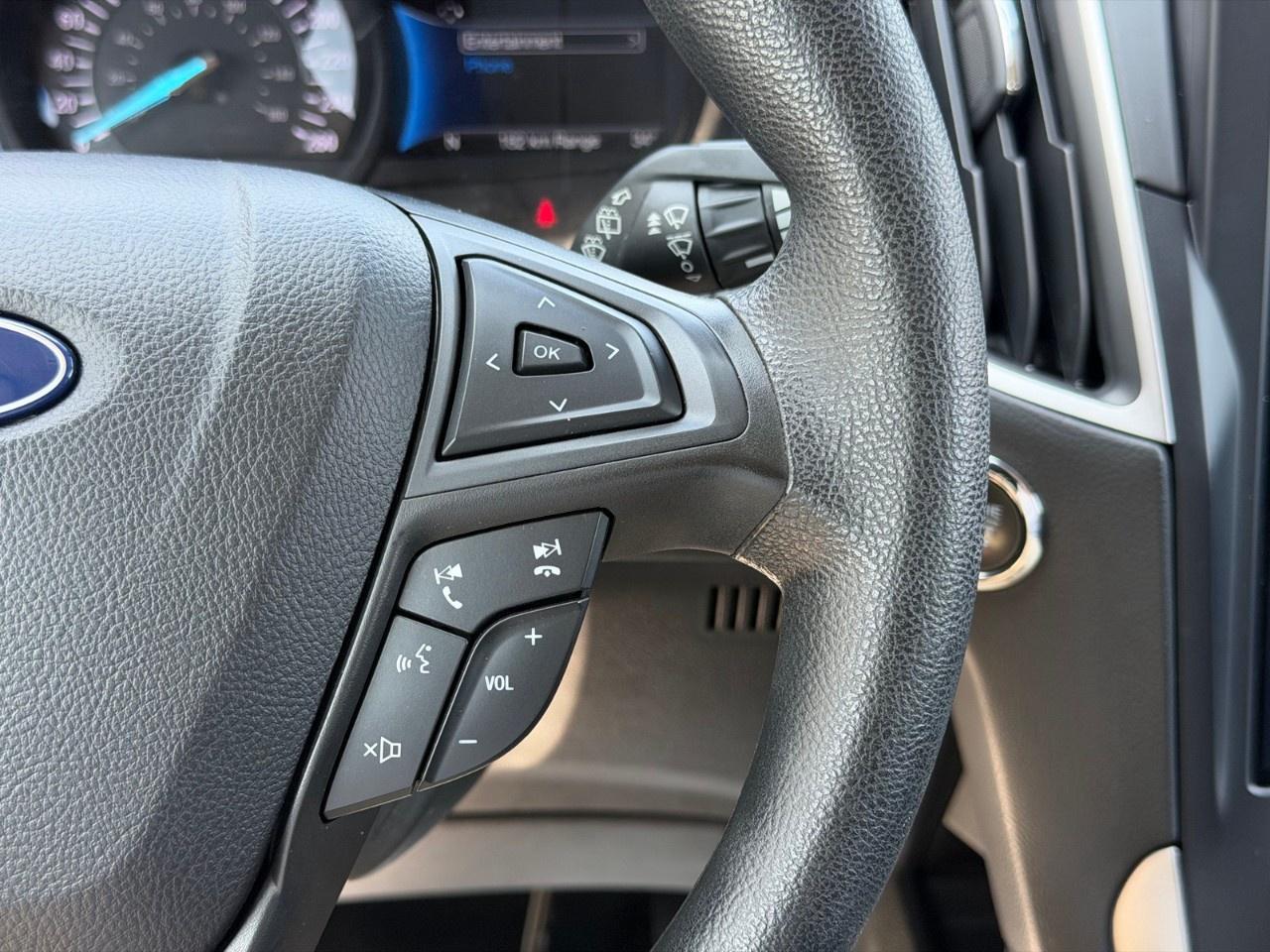 2022 Ford Edge SE AWD Photo