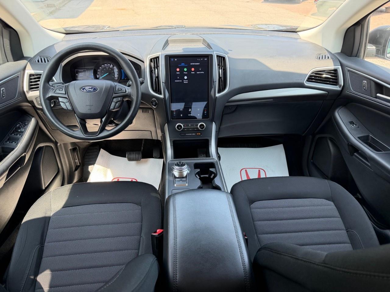 2022 Ford Edge SE AWD Photo