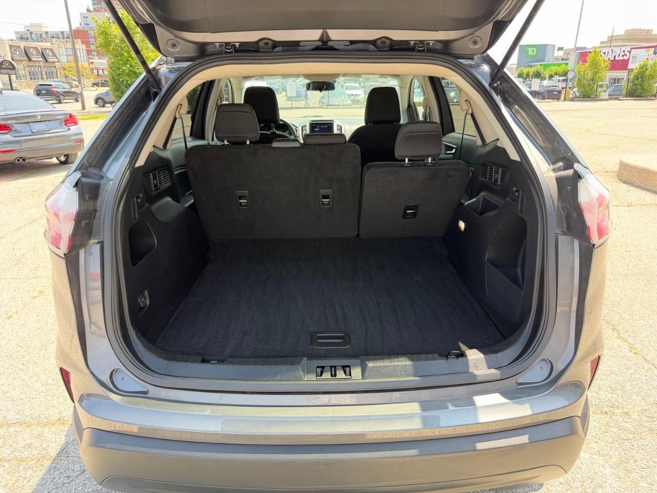 2022 Ford Edge SE AWD Photo