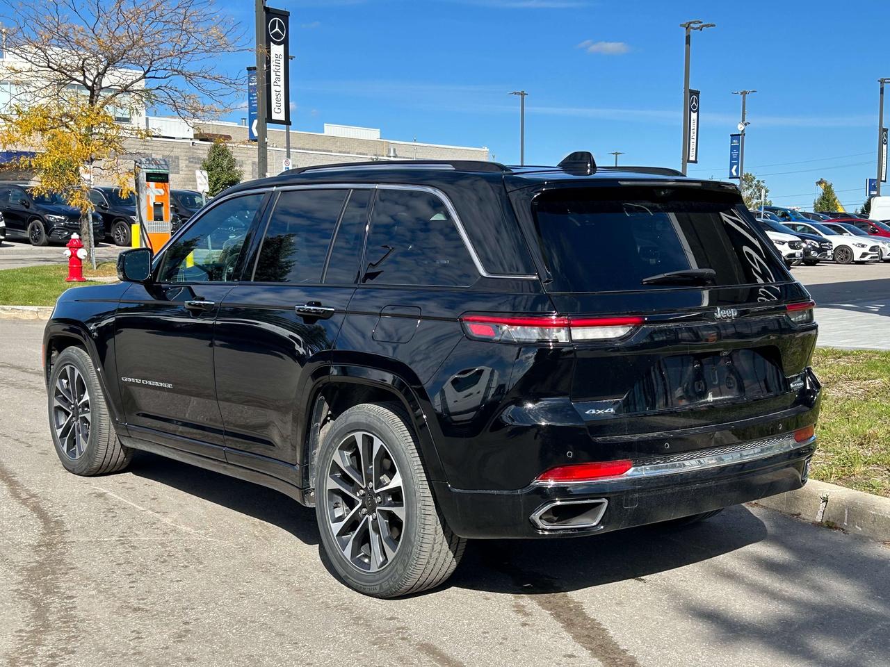 2023 Jeep Grand Cherokee Overland Photo