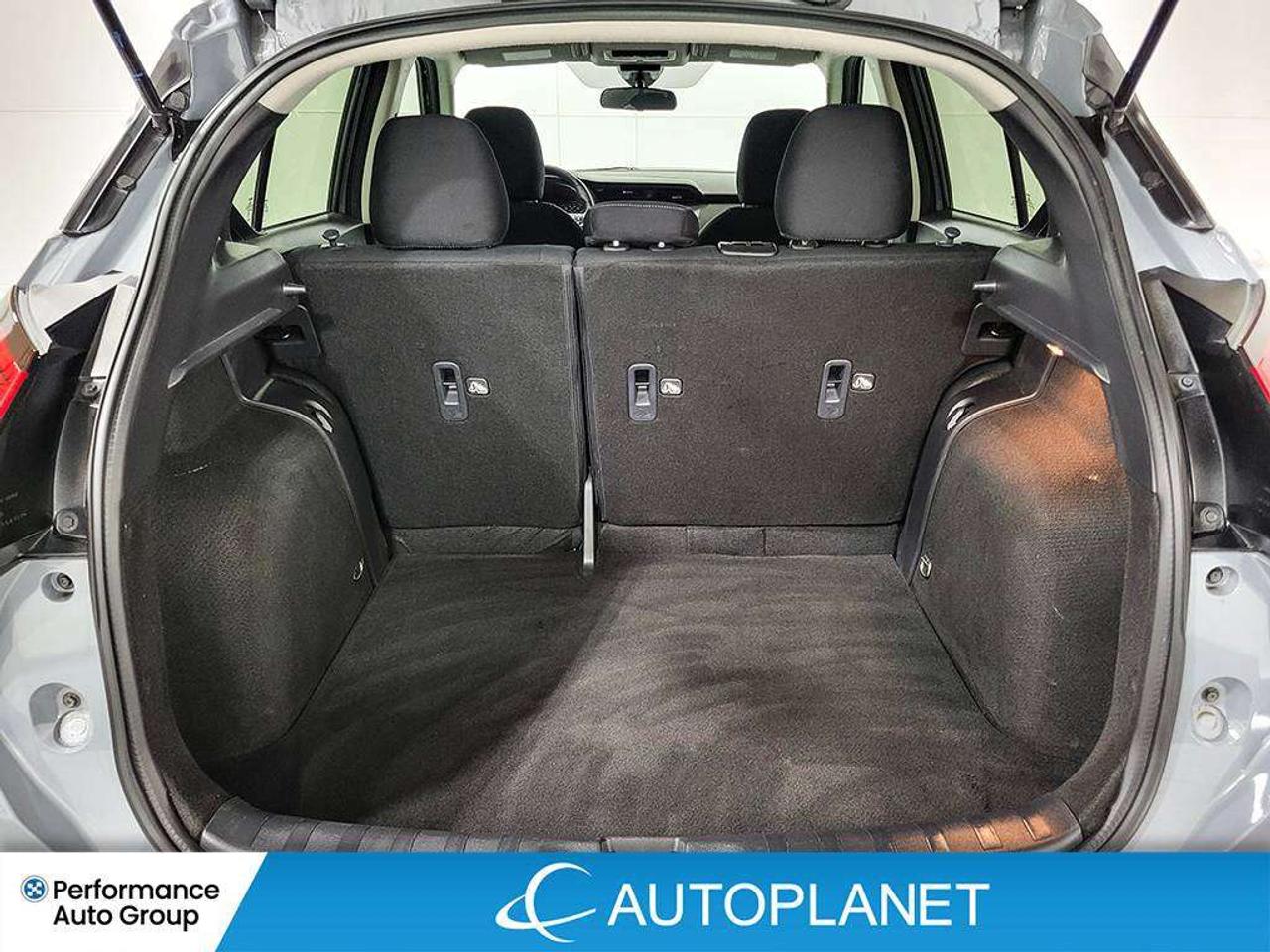2024 Nissan Kicks SV, Android Auto, Back Up Cam, Remote Start! Photo