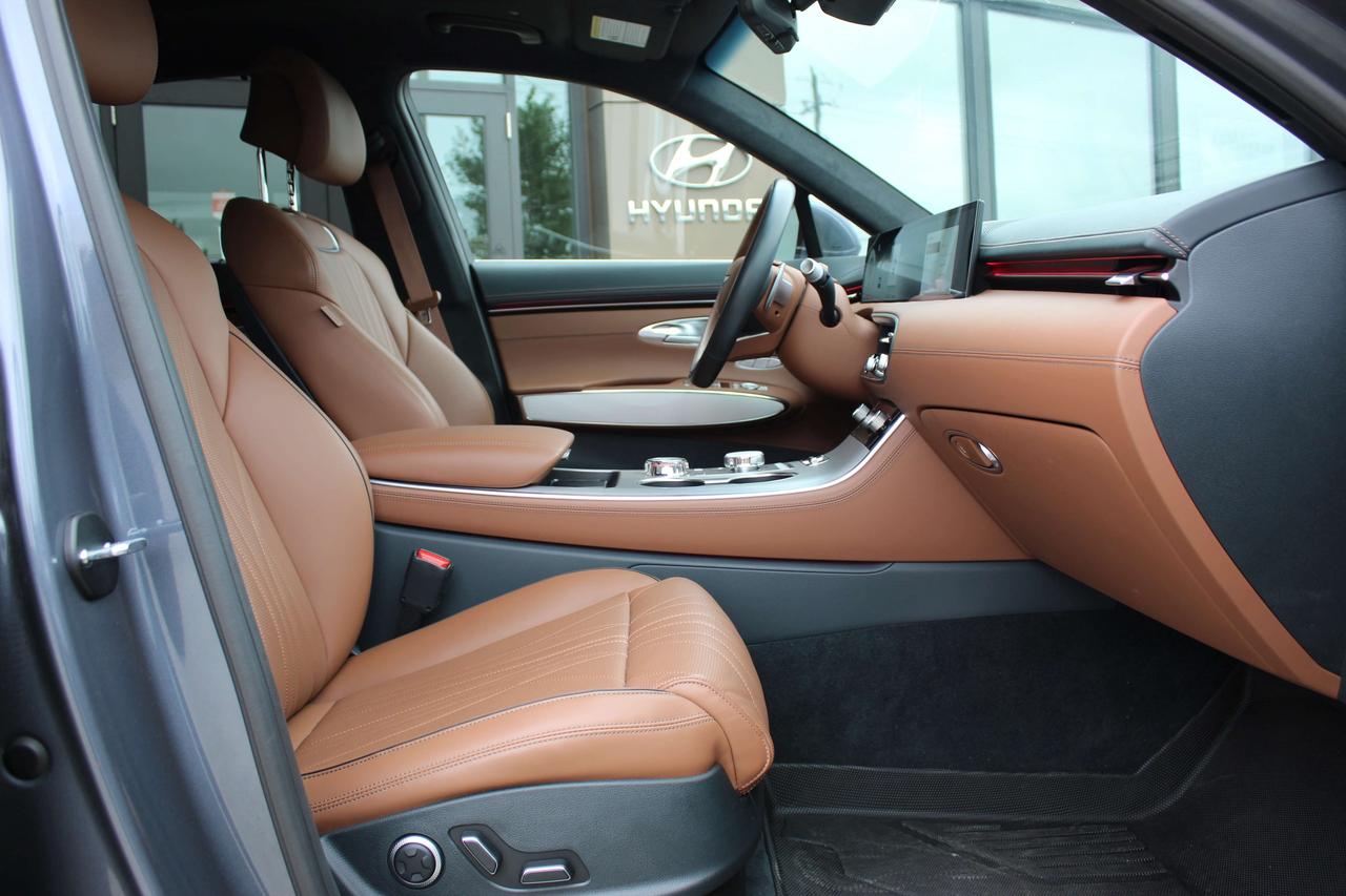 2026 Genesis GV70 2.5T Advanced Photo