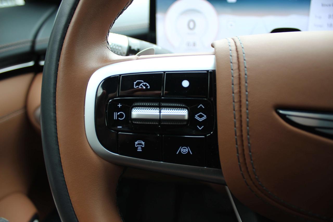 2026 Genesis GV70 2.5T Advanced Photo