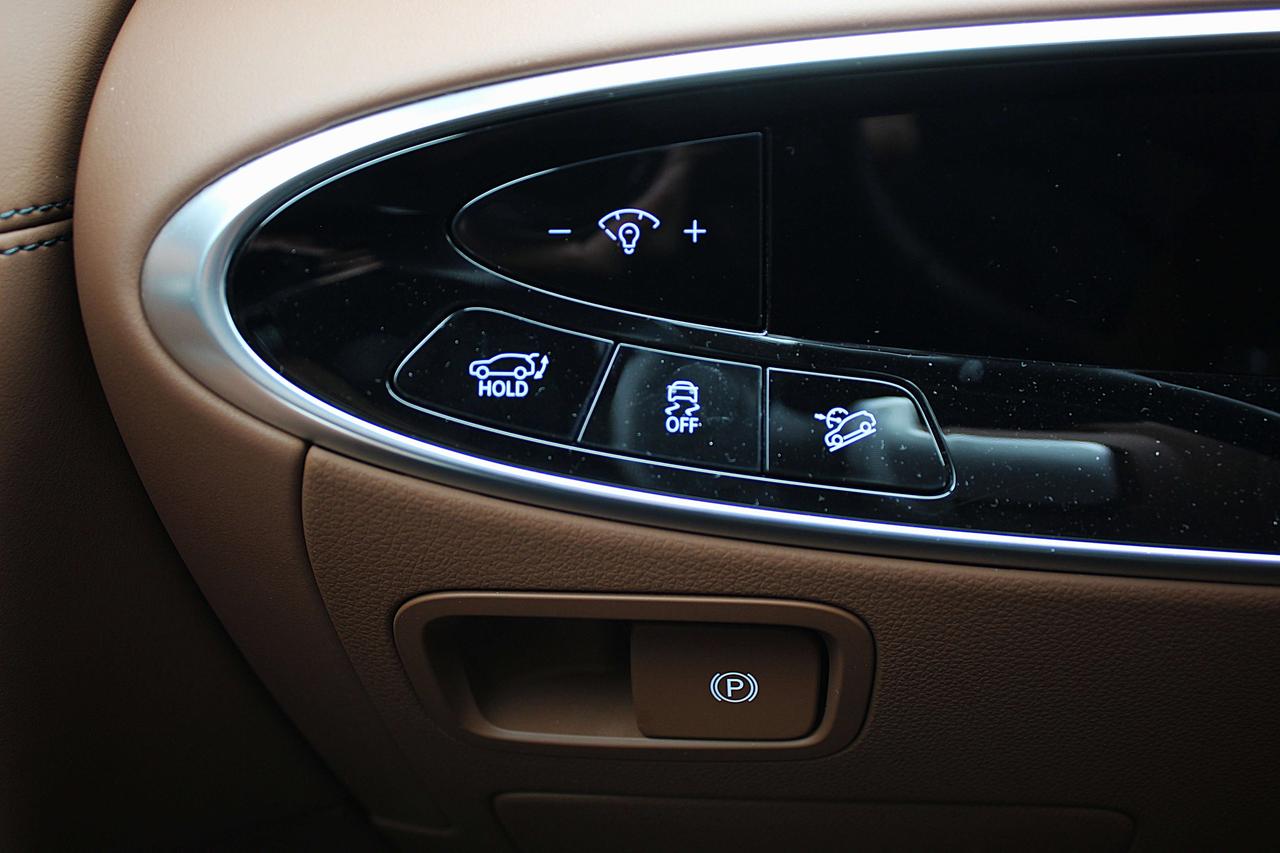 2026 Genesis GV70 2.5T Advanced Photo