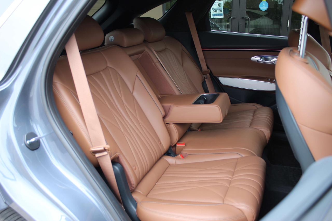 2026 Genesis GV70 2.5T Advanced Photo