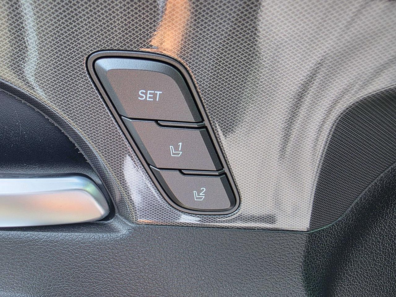 2021 Hyundai Santa Fe Ultimate Calligraphy Photo