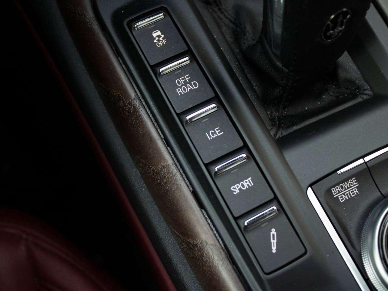 2021 Maserati Levante GranLusso 3.0L Photo