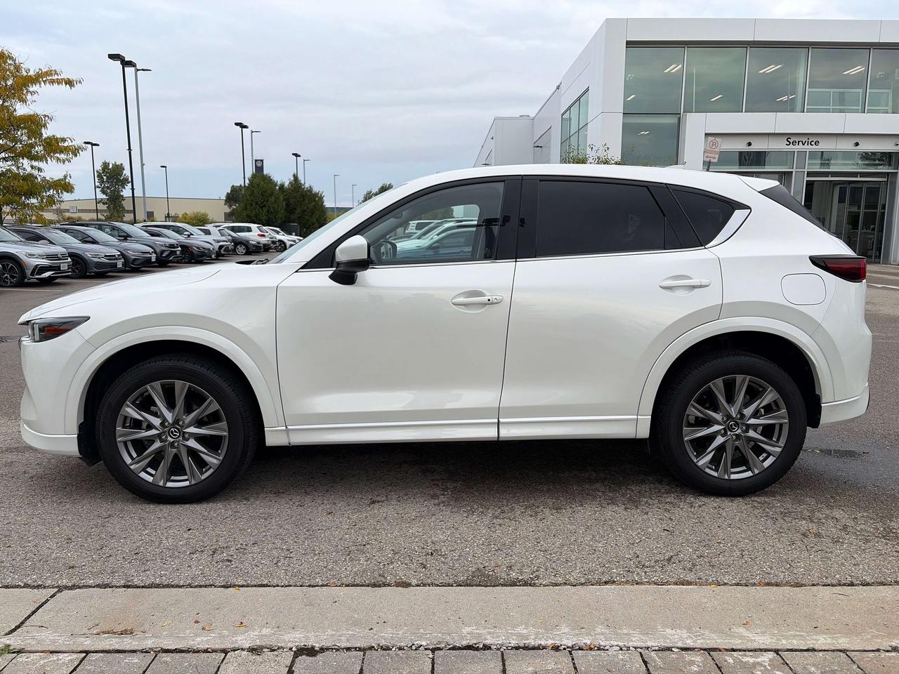 2024 Mazda CX-5 GT Photo1