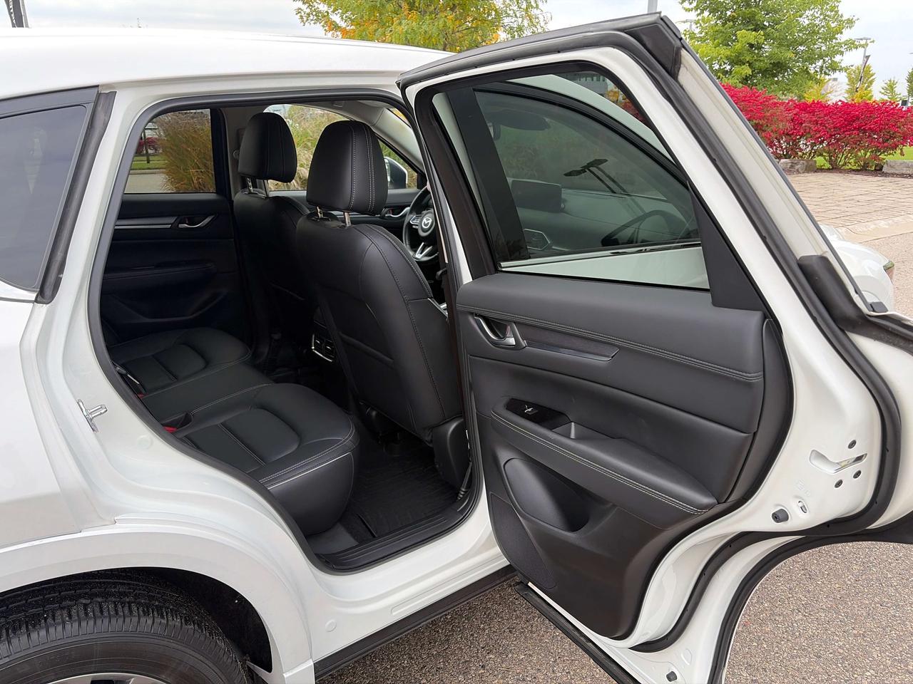 2024 Mazda CX-5 GT Photo