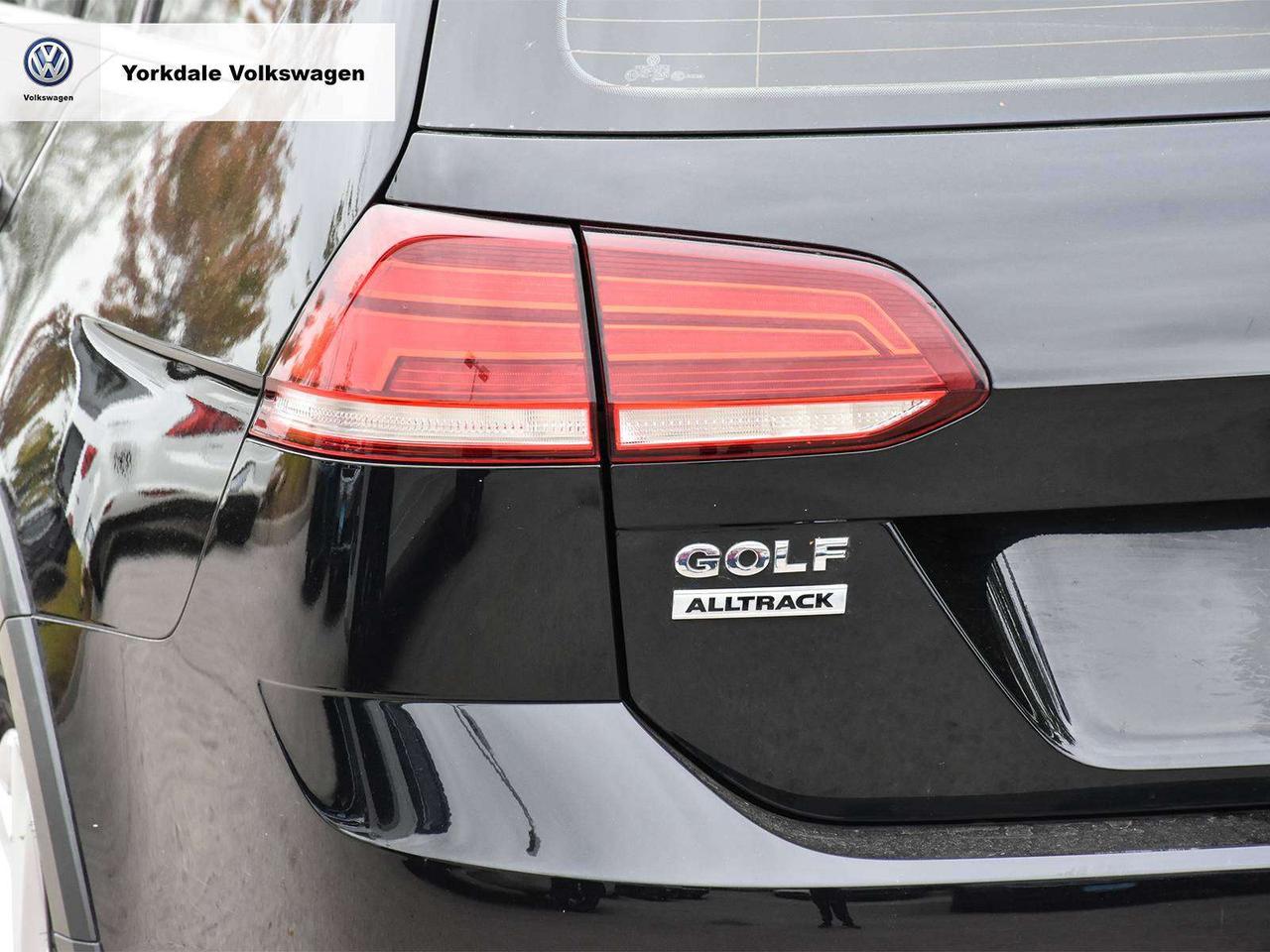 2019 Volkswagen Golf Alltrack 4Motion Photo