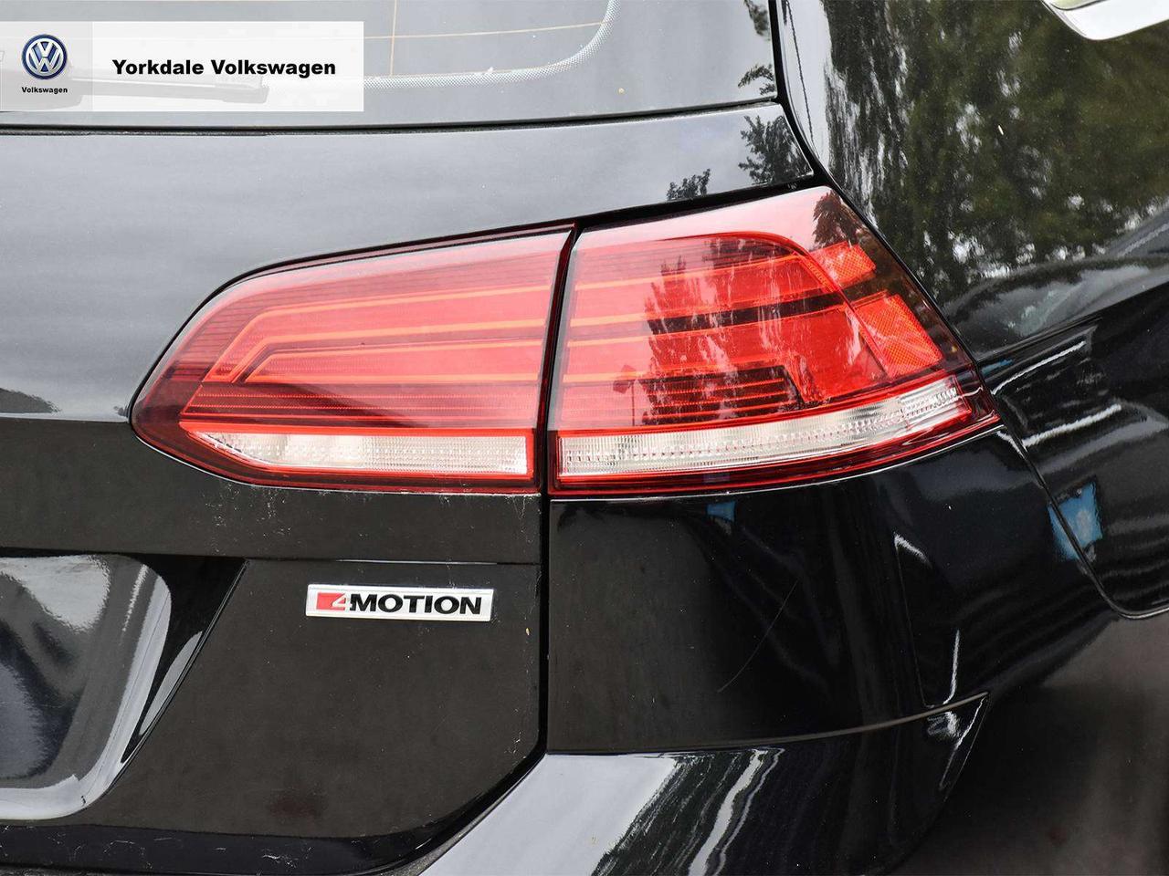 2019 Volkswagen Golf Alltrack 4Motion Photo