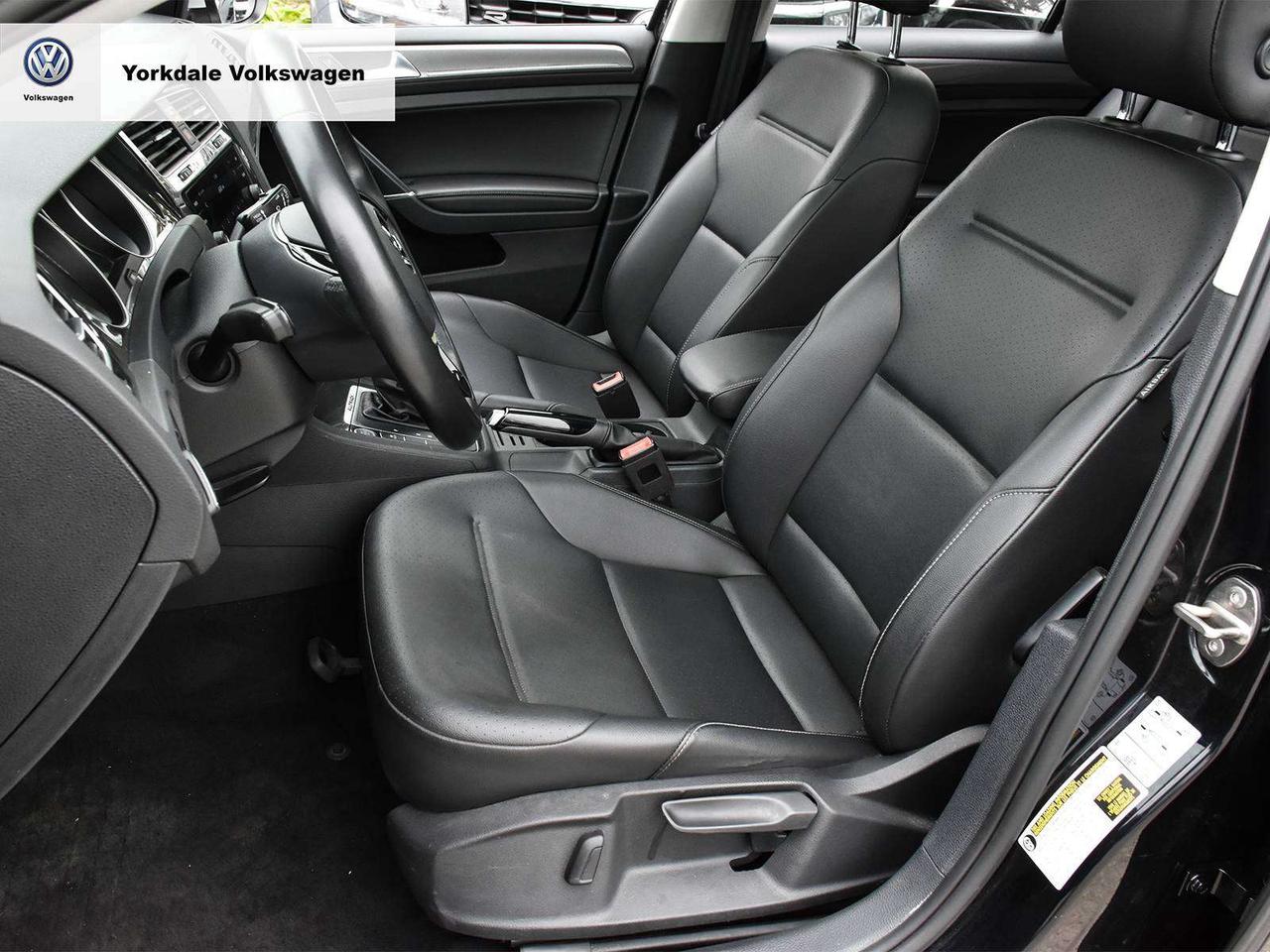 2019 Volkswagen Golf Alltrack 4Motion Photo