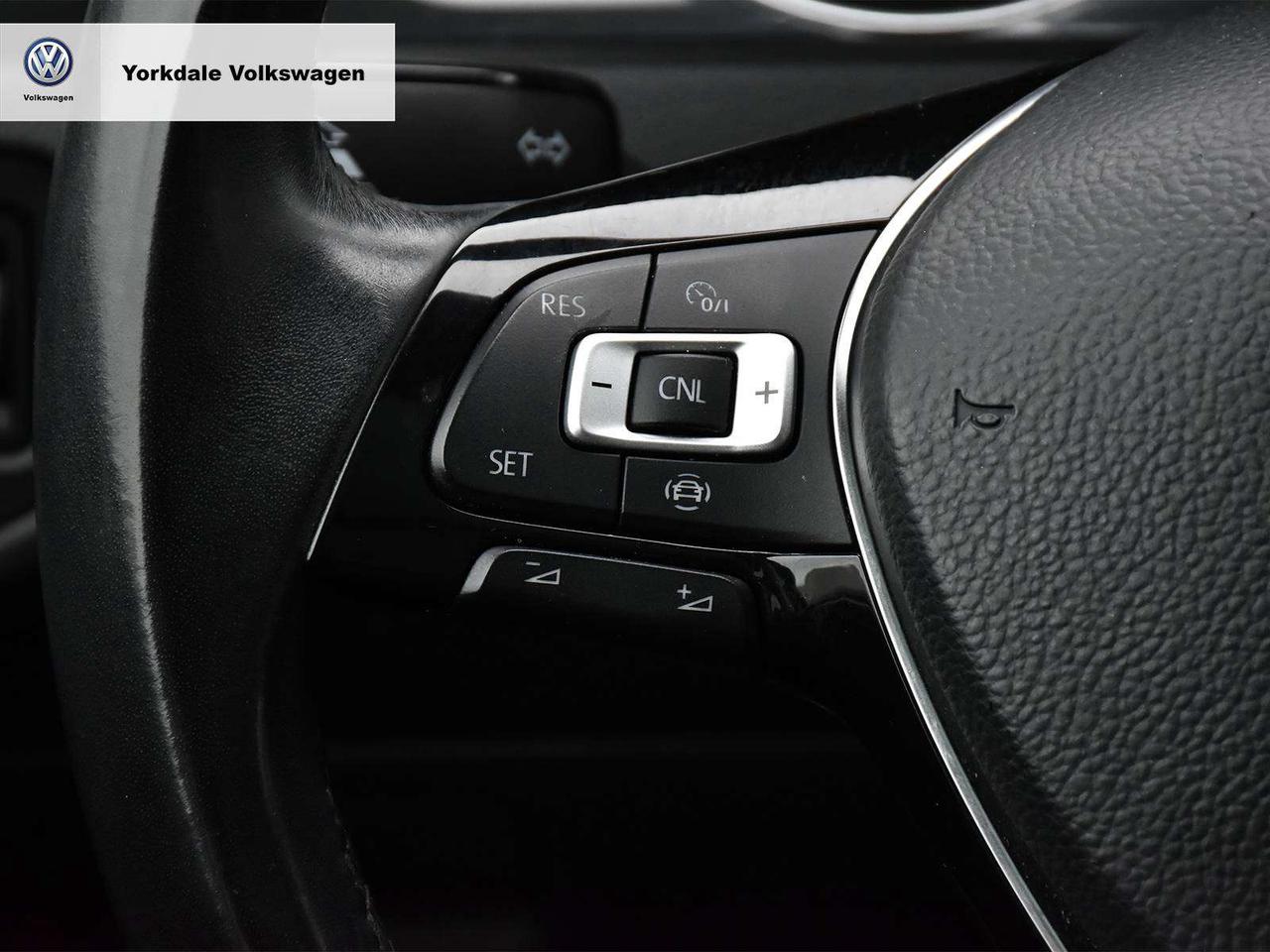 2019 Volkswagen Golf Alltrack 4Motion Photo